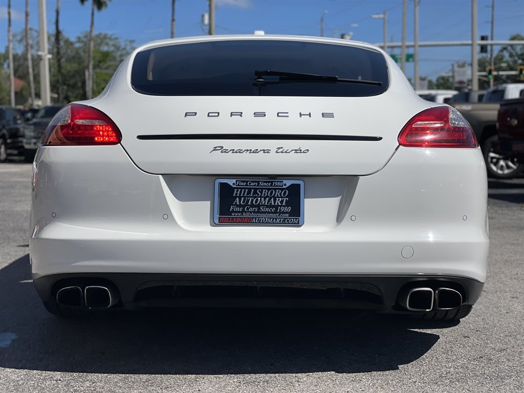 2012 Porsche Panamera Turbo photo