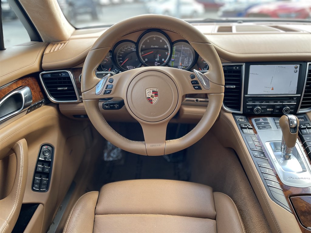 2012 Porsche Panamera Turbo photo