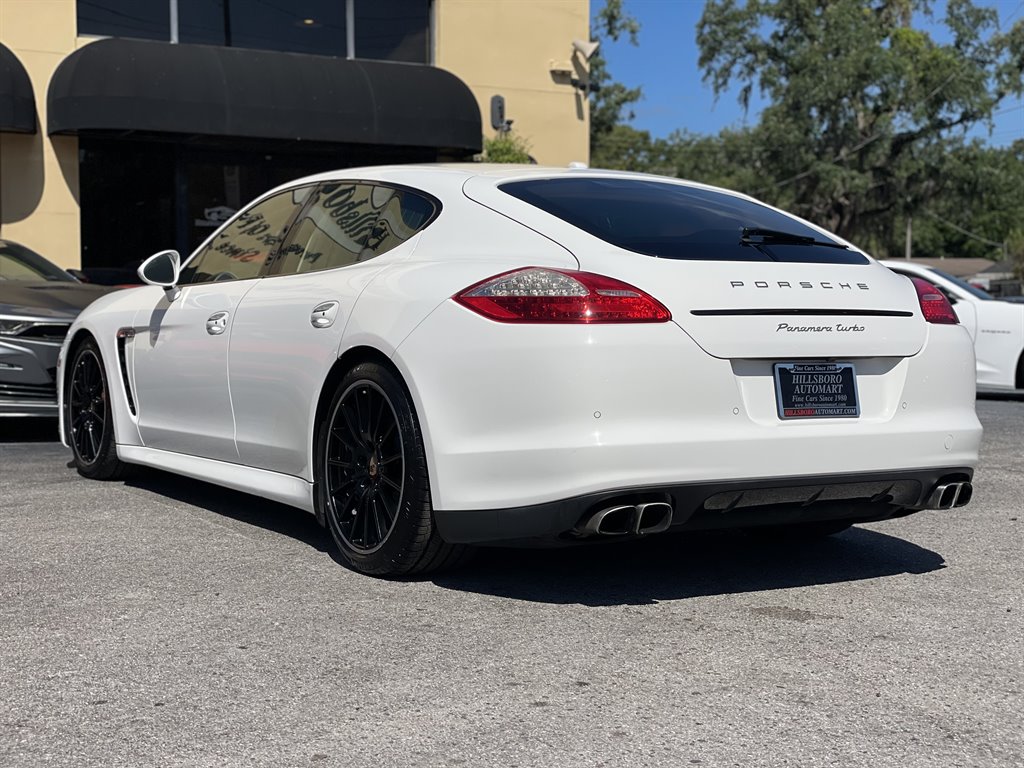 2012 Porsche Panamera Turbo photo