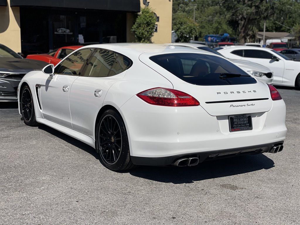2012 Porsche Panamera Turbo photo