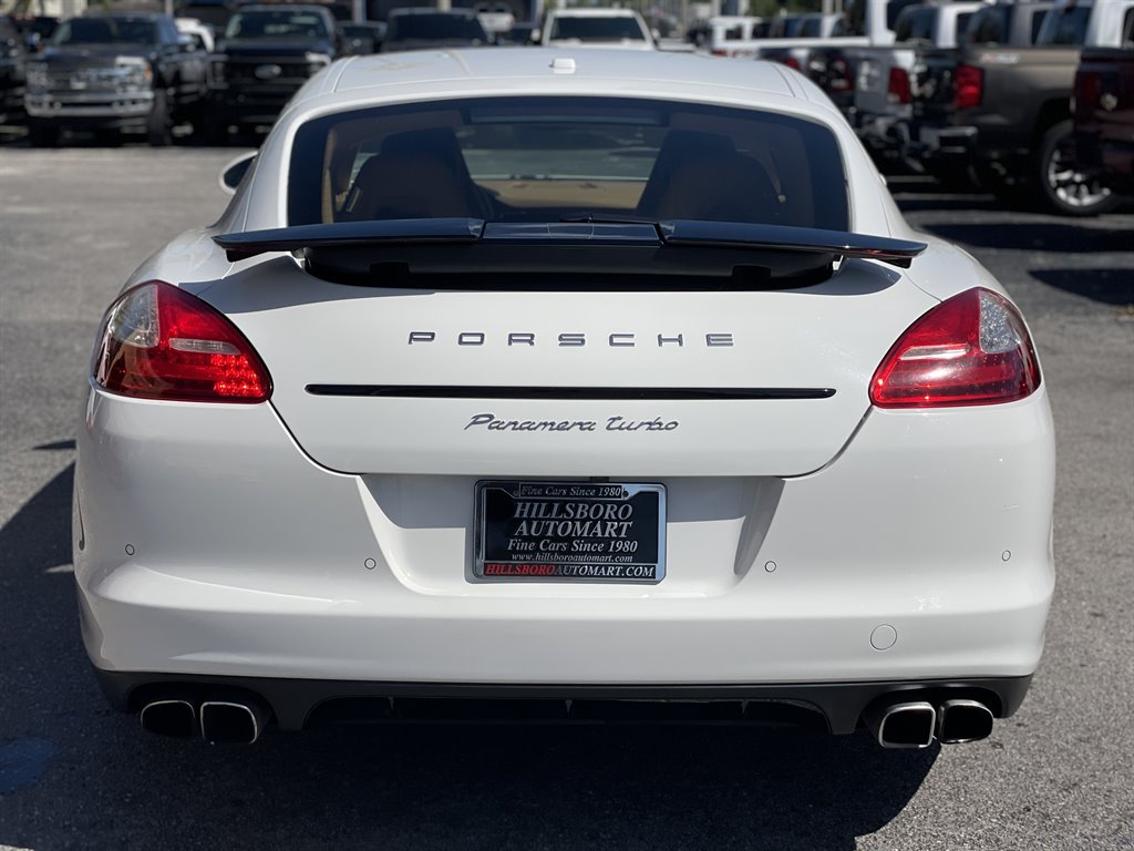 2012 Porsche Panamera Turbo photo