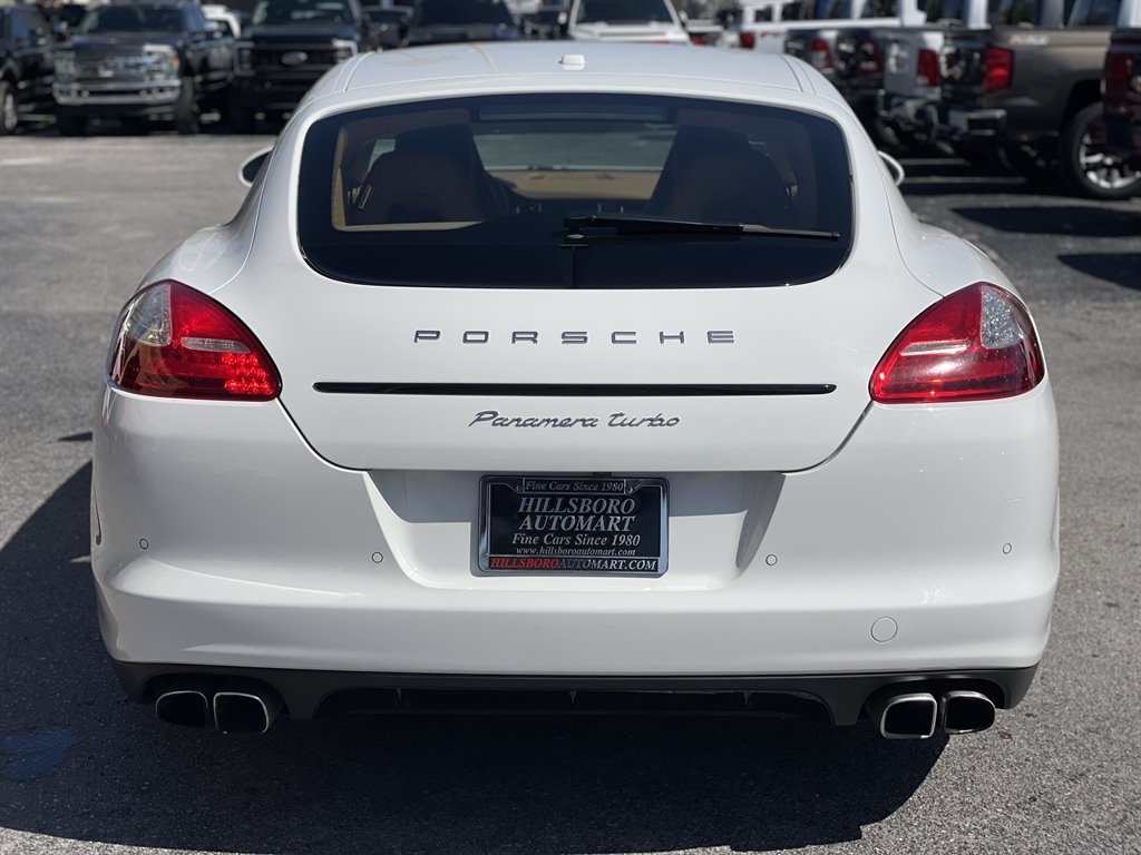 2012 Porsche Panamera Turbo photo