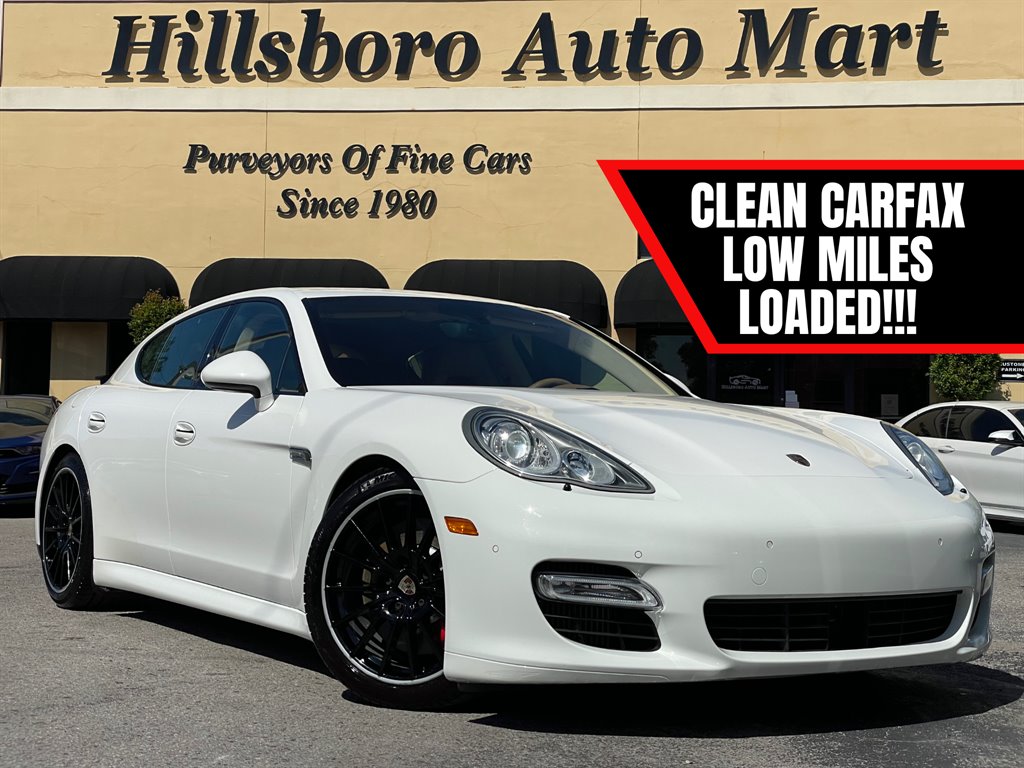 2012 Porsche Panamera Turbo photo