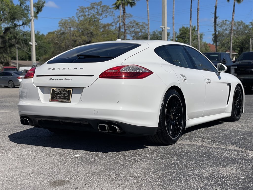 2012 Porsche Panamera Turbo photo