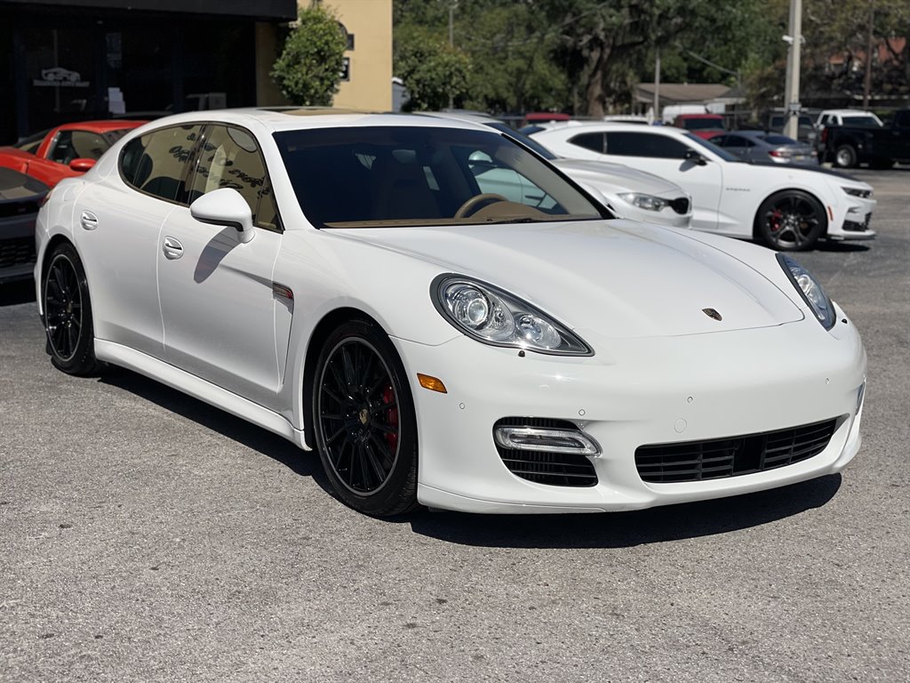 2012 Porsche Panamera Turbo photo