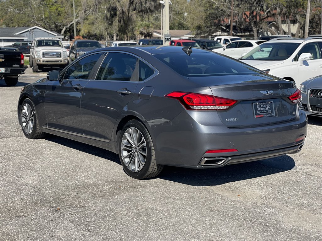 2015 Hyundai Genesis - $11,999