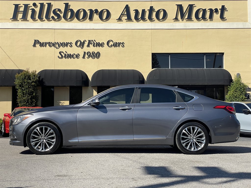 2015 Hyundai Genesis - $11,999