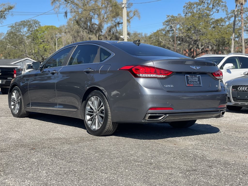 2015 Hyundai Genesis - $11,999
