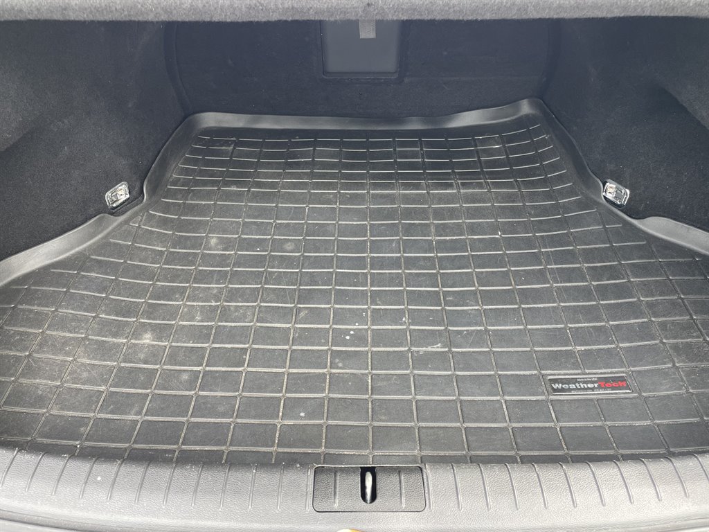 2015 Hyundai Genesis - $11,999