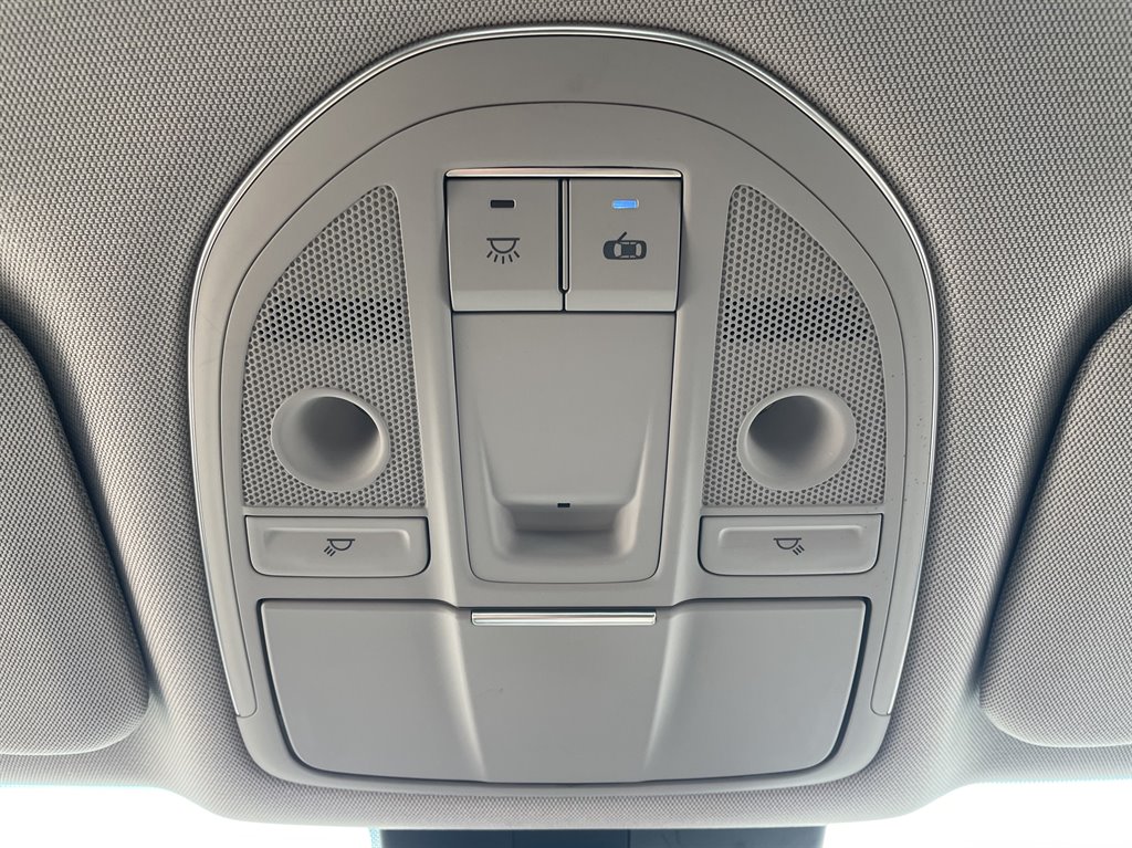 2015 Hyundai Genesis - $11,999