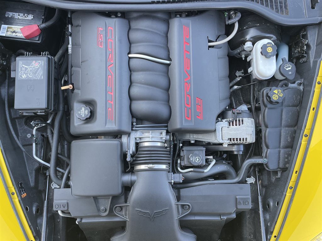 2013 CHEVROLET Corvette Coupe - $49,999