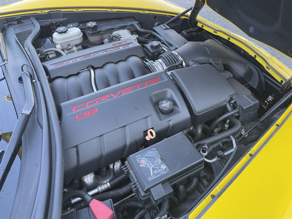 2013 CHEVROLET Corvette Coupe - $49,999