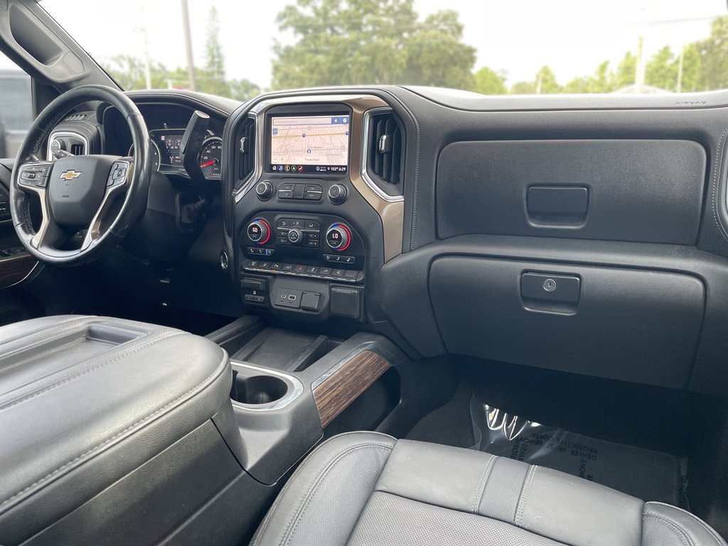 2022 Chevrolet Silverado Hd - $51,999