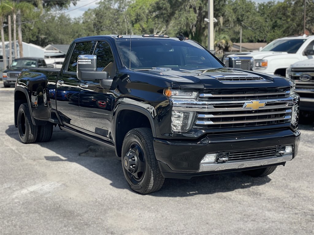 2022 Chevrolet Silverado Hd - $51,999