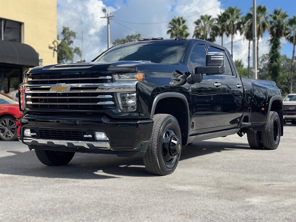 2022 Chevrolet Silverado Hd - $51,999