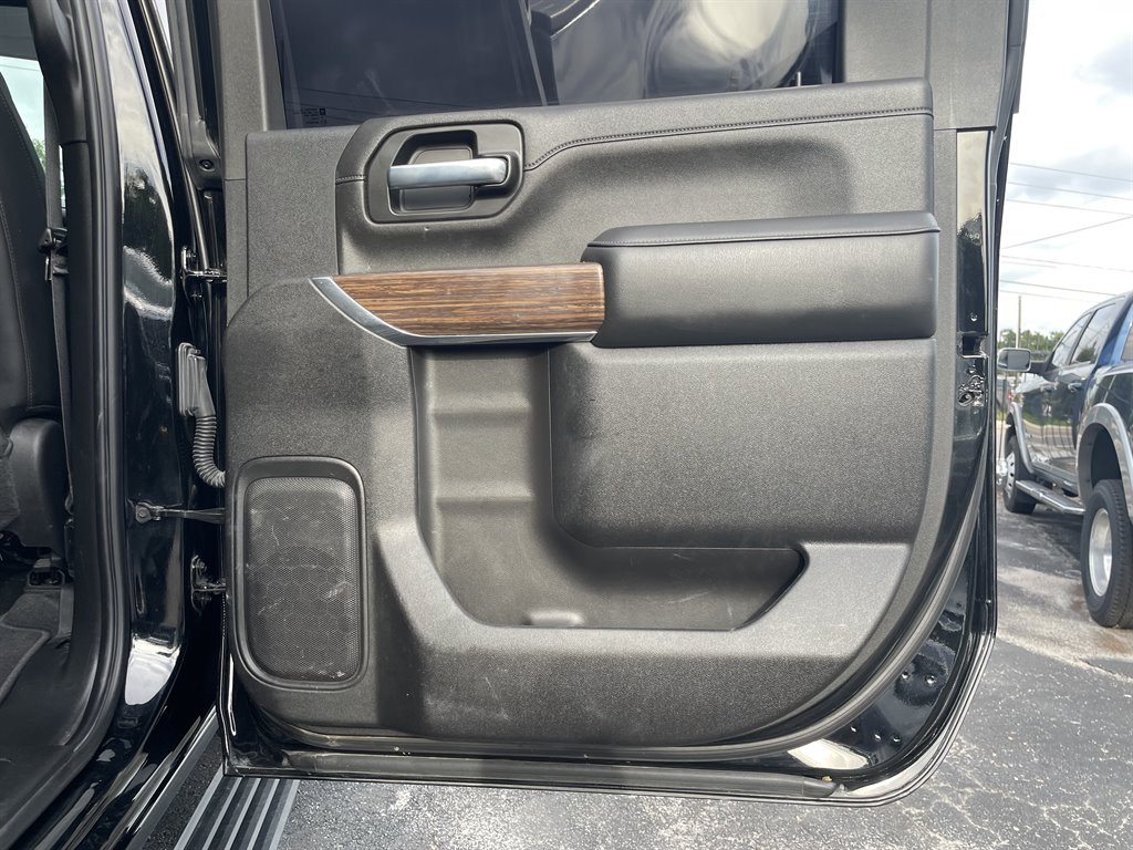 2022 Chevrolet Silverado Hd - $51,999