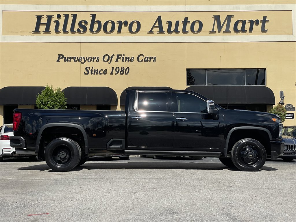 2022 Chevrolet Silverado Hd - $51,999