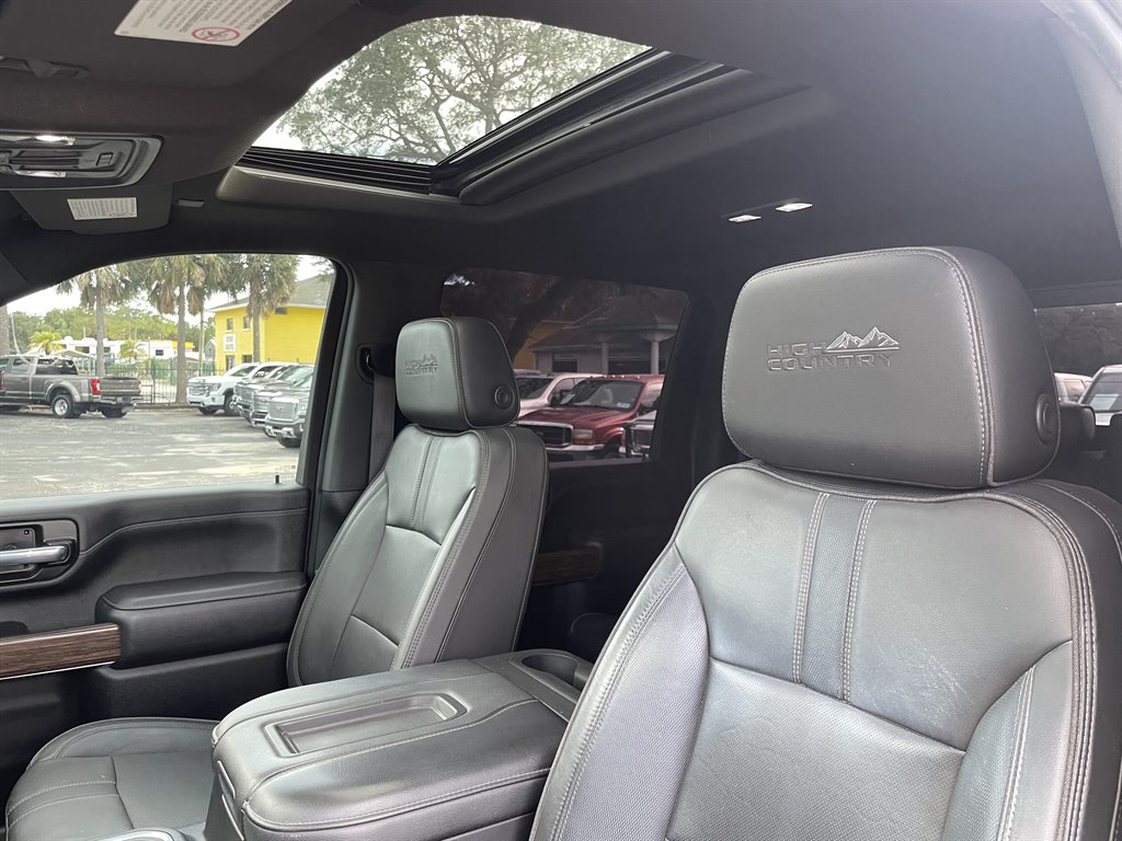 2022 Chevrolet Silverado Hd - $51,999