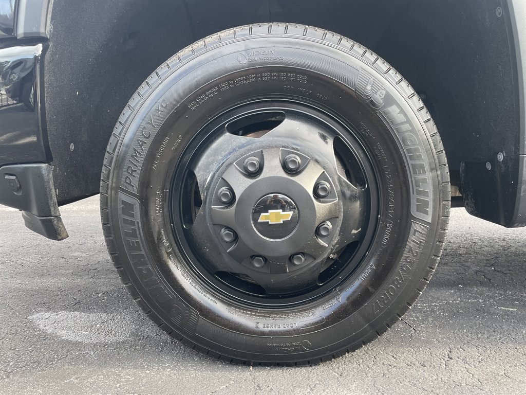 2022 Chevrolet Silverado Hd - $51,999