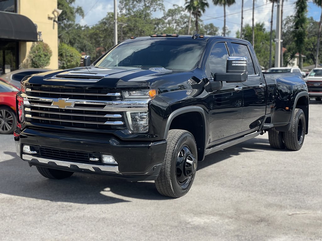 2022 Chevrolet Silverado Hd - $51,999