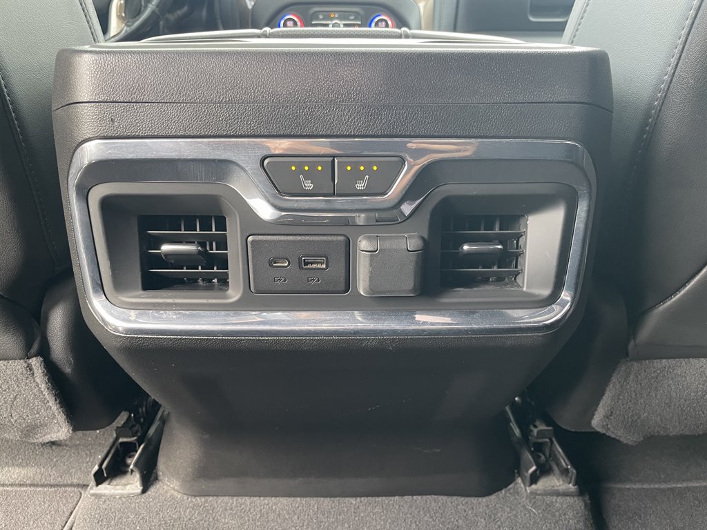2022 Chevrolet Silverado Hd - $51,999