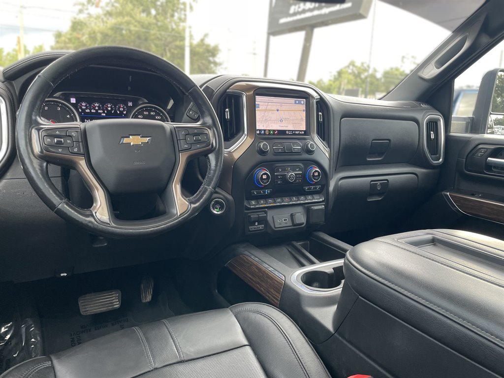 2022 Chevrolet Silverado Hd - $51,999