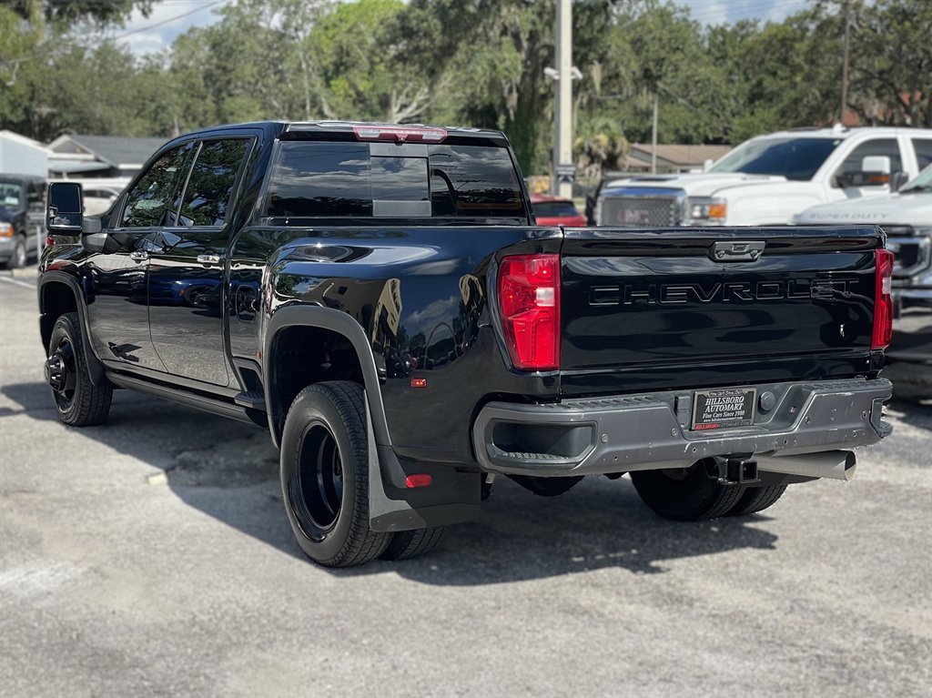 2022 Chevrolet Silverado Hd - $51,999