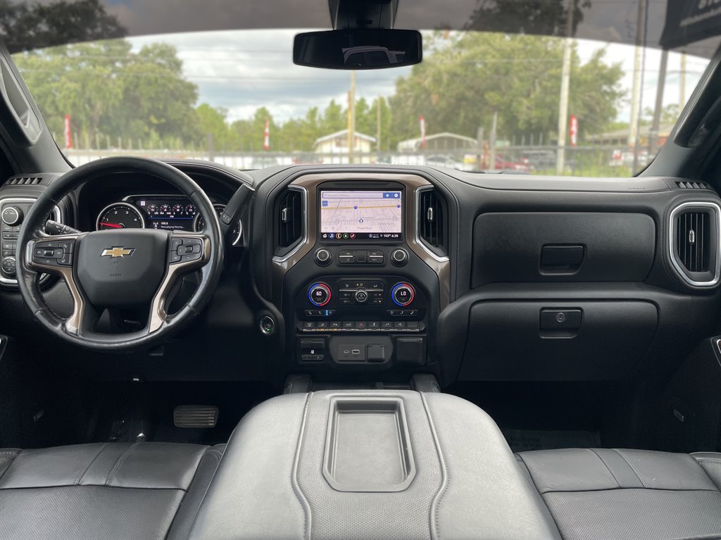 2022 Chevrolet Silverado Hd - $51,999