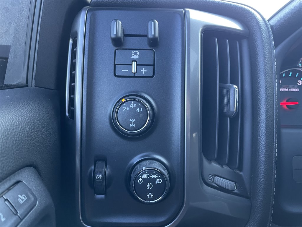 2016 Chevrolet Silverado - $41,999
