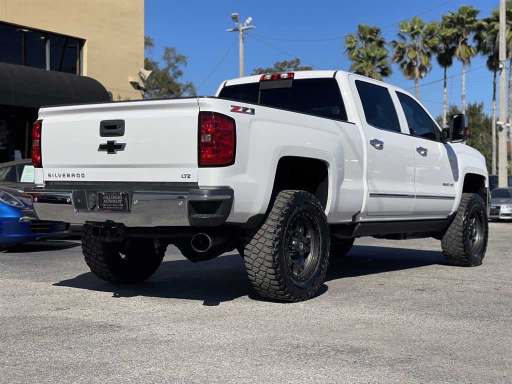 2016 Chevrolet Silverado - $41,999