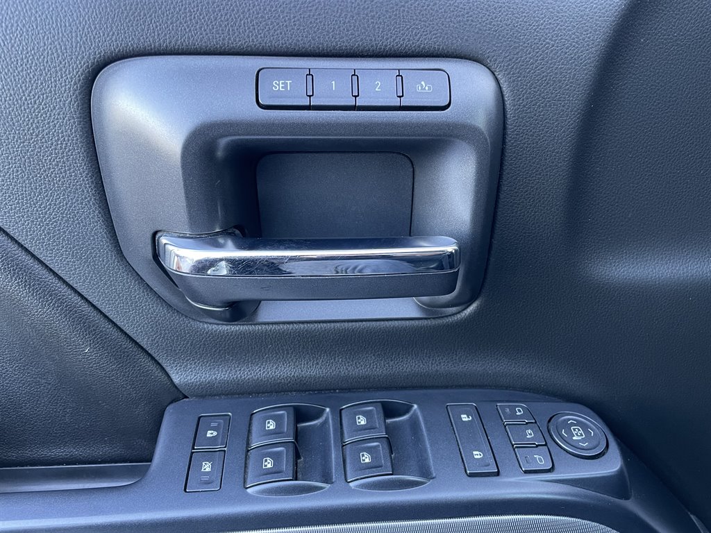 2016 Chevrolet Silverado - $41,999