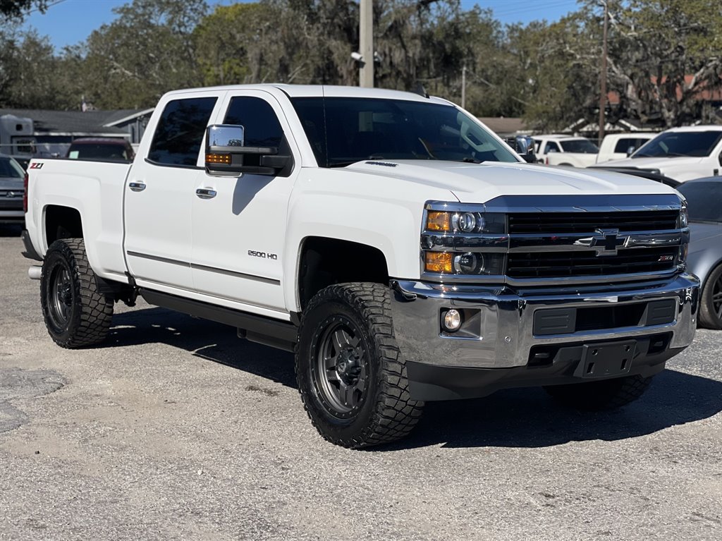 2016 Chevrolet Silverado - $41,999