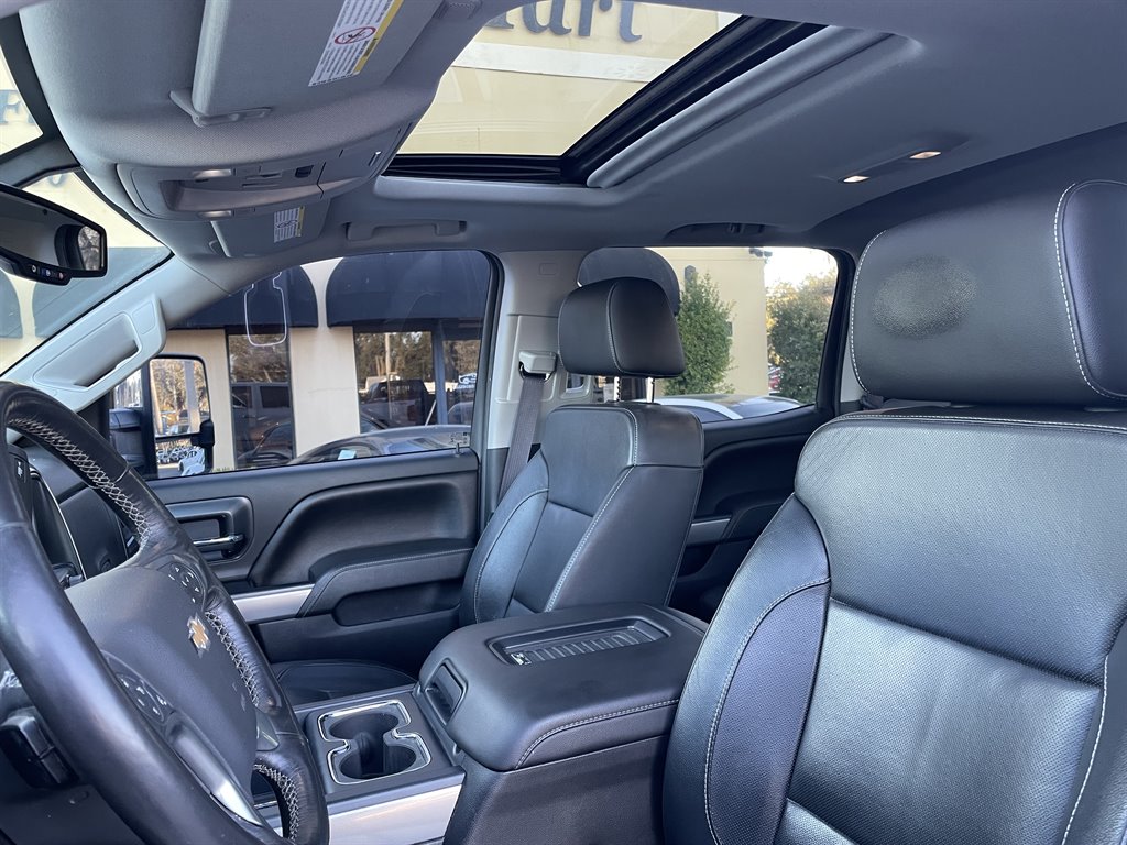2016 Chevrolet Silverado - $41,999