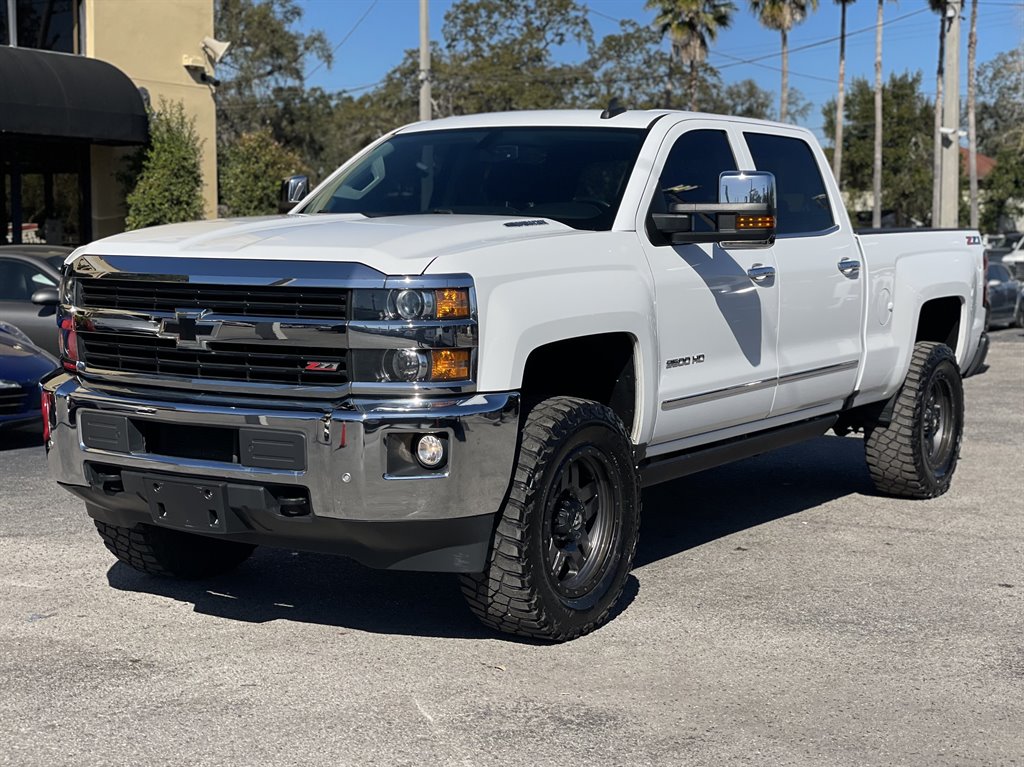 2016 Chevrolet Silverado - $41,999