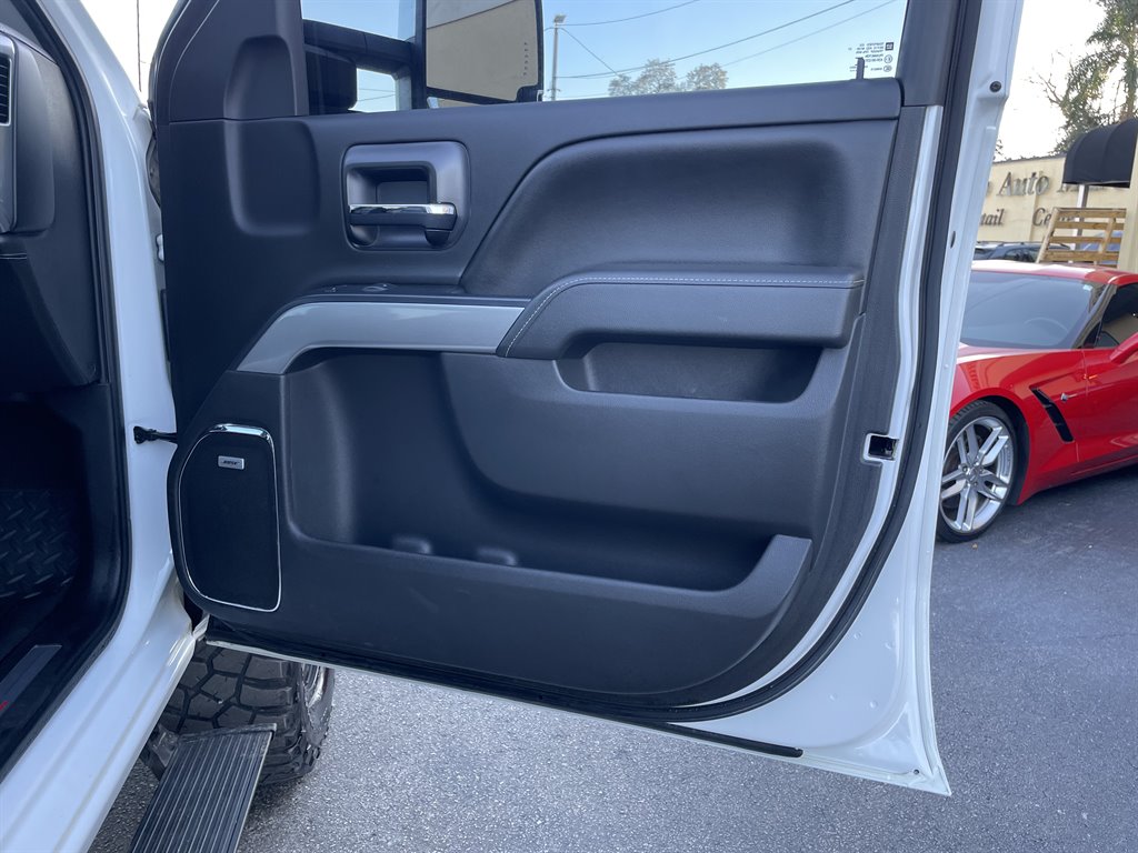 2016 Chevrolet Silverado - $41,999