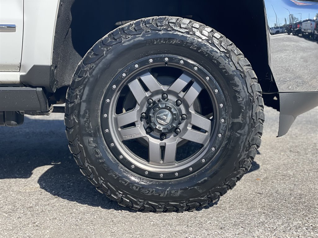 2016 Chevrolet Silverado - $41,999