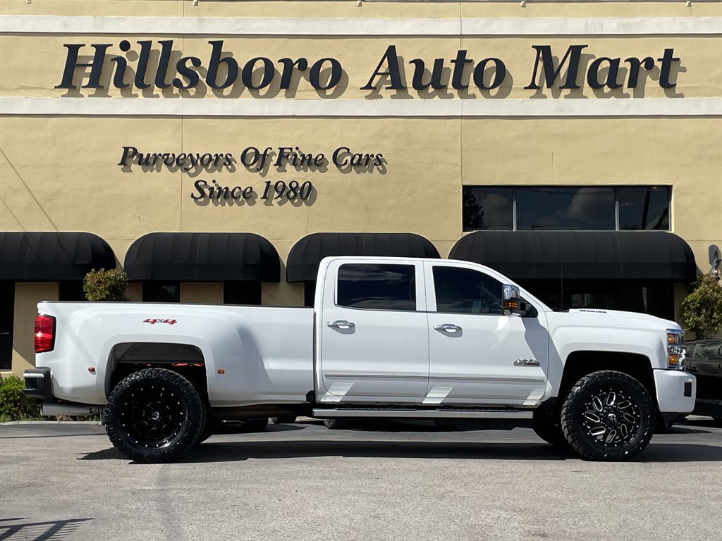 2019 Chevrolet Silverado 3500 High Country photo