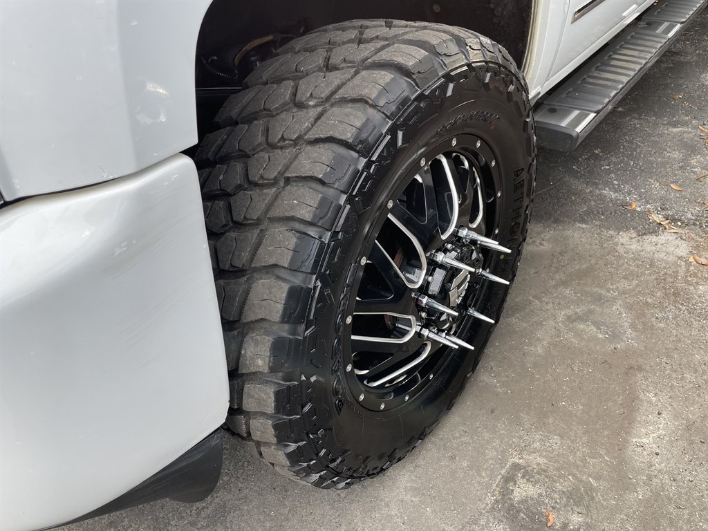 2019 Chevrolet Silverado 3500 High Country photo