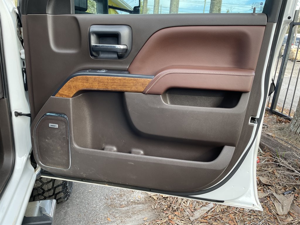2019 Chevrolet Silverado 3500 High Country photo