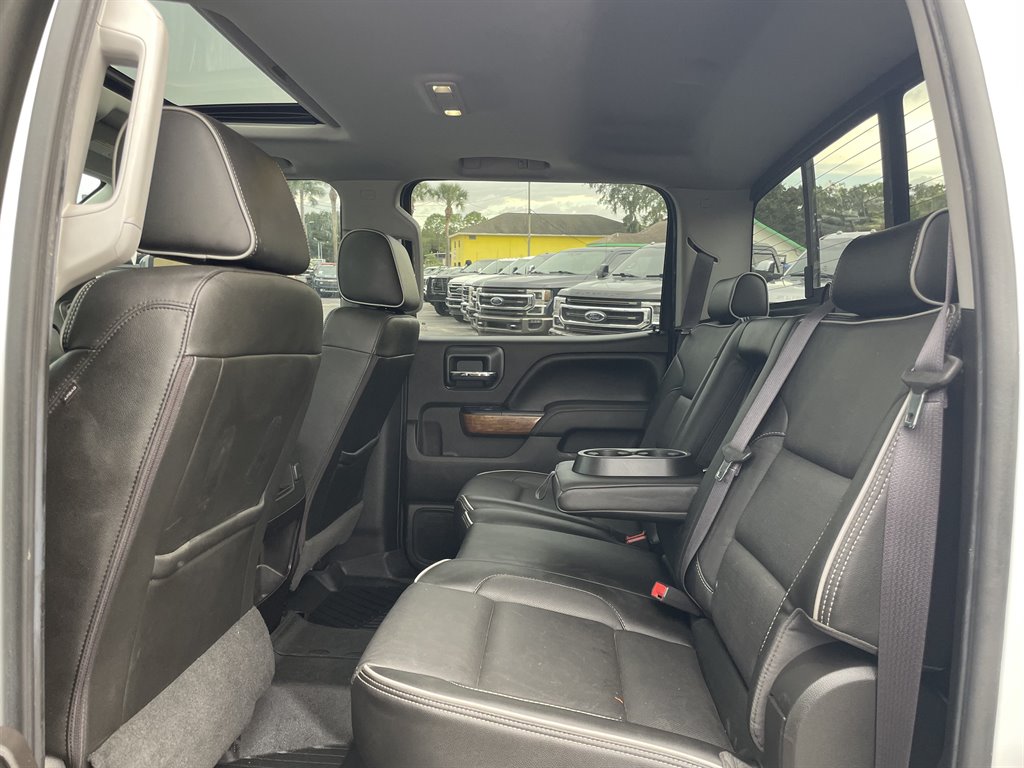 2017 Chevrolet Silverado - $32,999