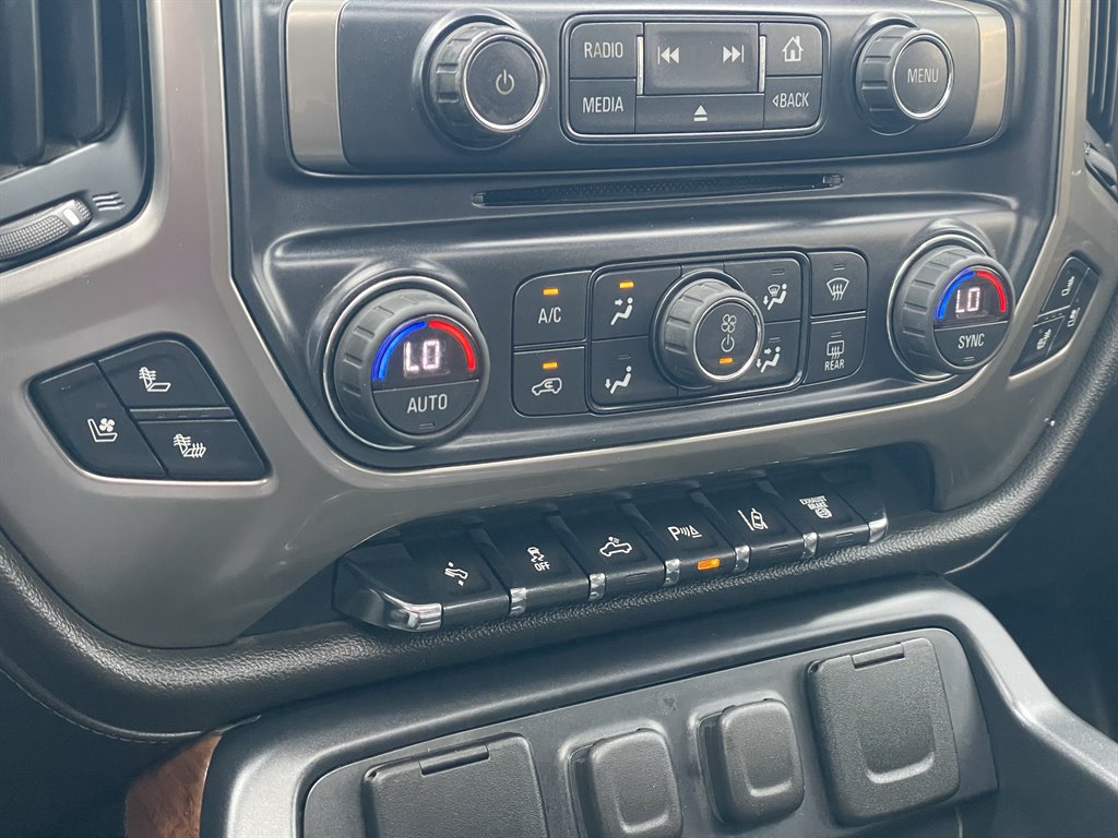 2017 Chevrolet Silverado - $32,999