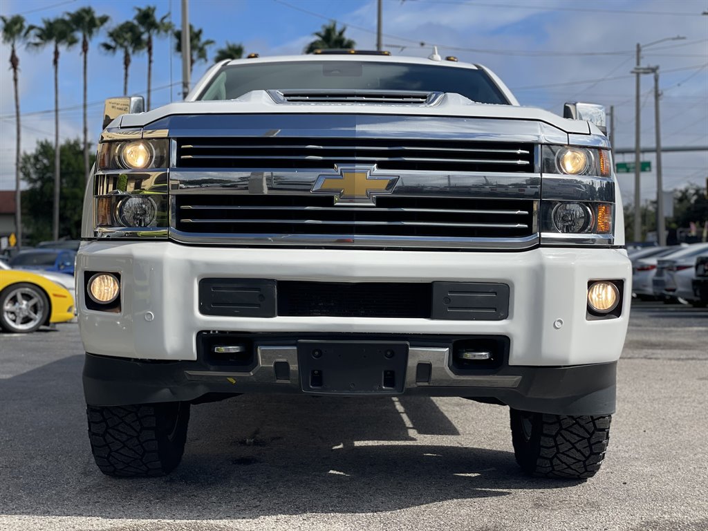2017 Chevrolet Silverado - $32,999