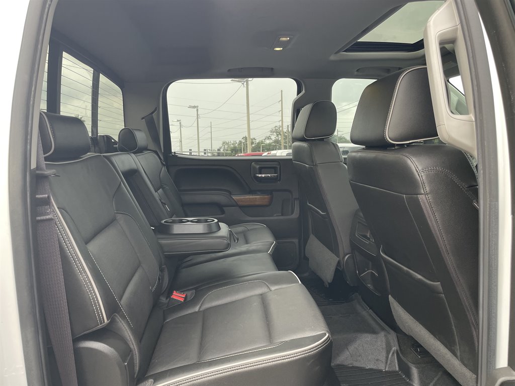 2017 Chevrolet Silverado - $32,999