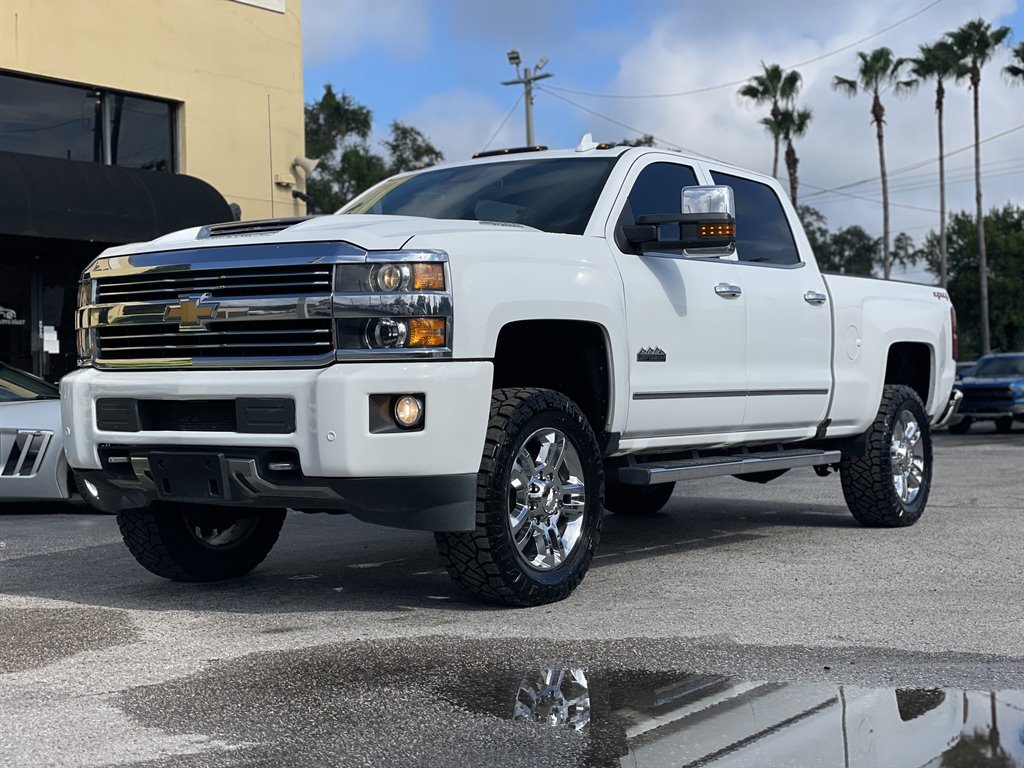 2017 Chevrolet Silverado - $32,999
