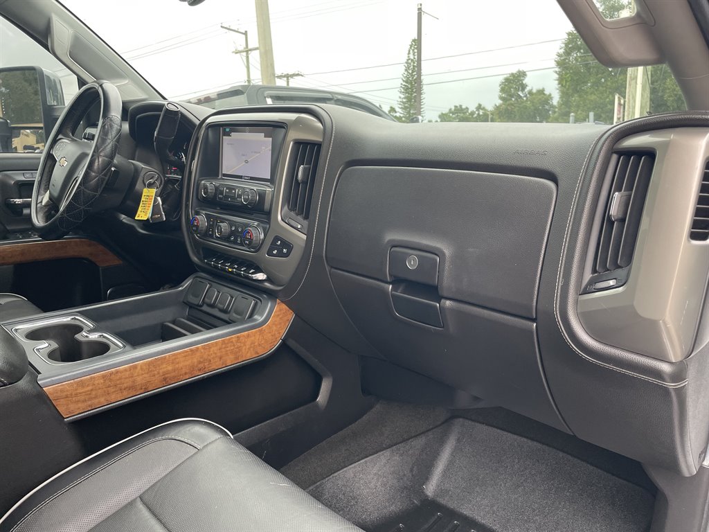 2017 Chevrolet Silverado - $32,999