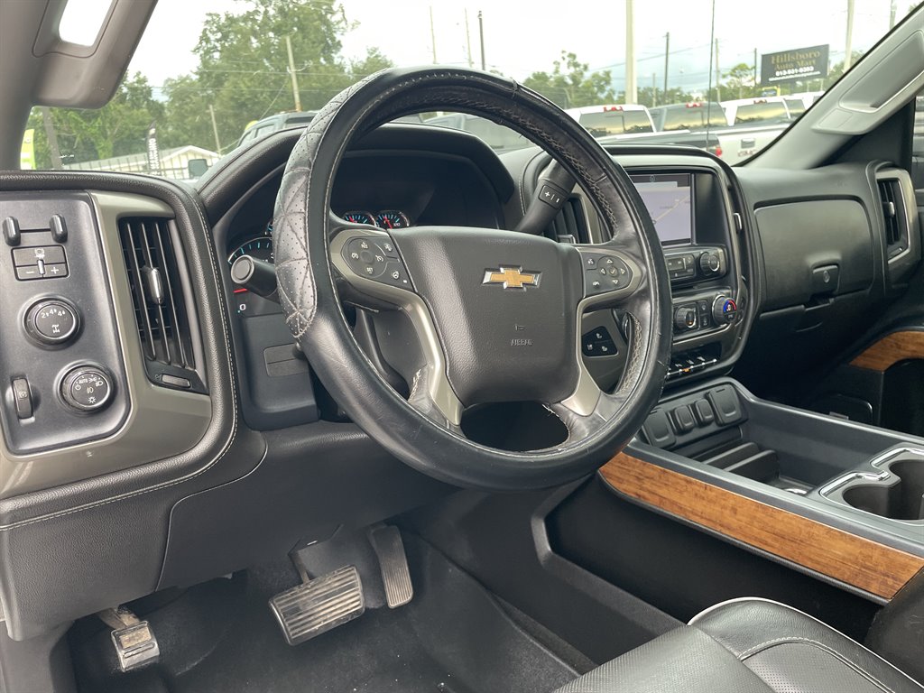 2017 Chevrolet Silverado - $32,999