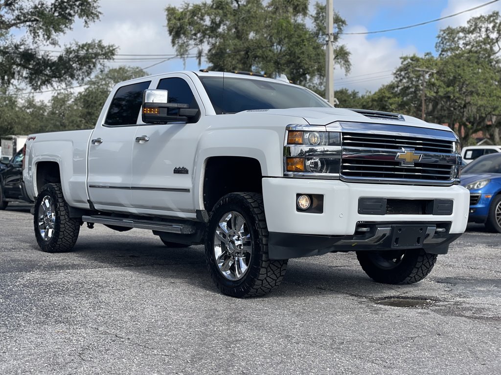 2017 Chevrolet Silverado - $32,999