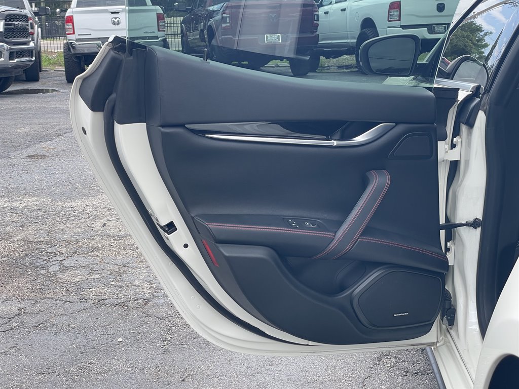 2017 Maserati Ghibli - $19,999