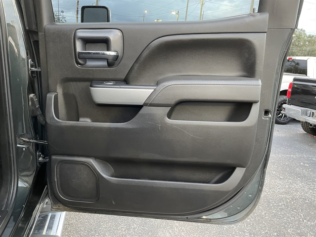 2017 Chevrolet Silverado 2500 LTZ photo