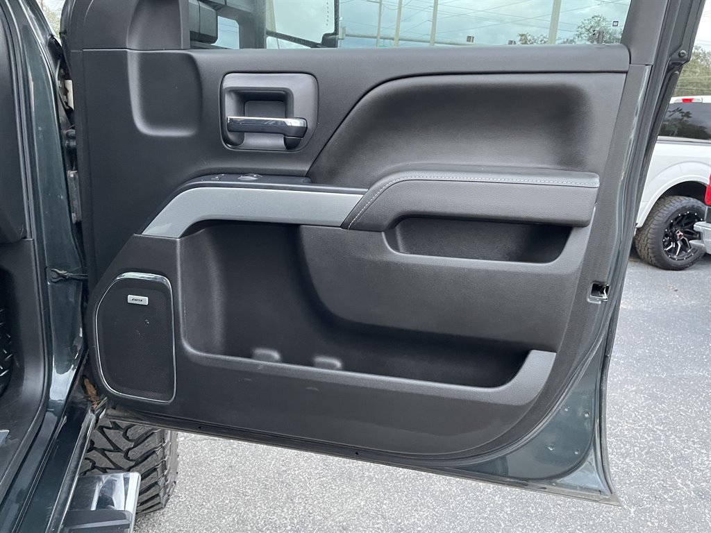 2017 Chevrolet Silverado 2500 LTZ photo